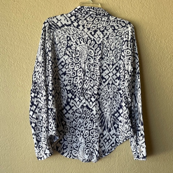 Lilly Pulitzer Sea View Navy Button Up Shirt women Size Medium Long Sleeve RAYON - Picture 5 of 7